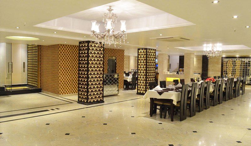 Hotel Emperor Palms Nueva Delhi Exterior foto